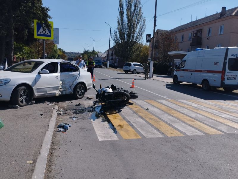 В Енакиево в результате ДТП травмированы два человека.