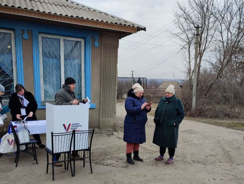 В городском округе Енакиево, начались досрочные выборы Президента Российской Федерации 2024.