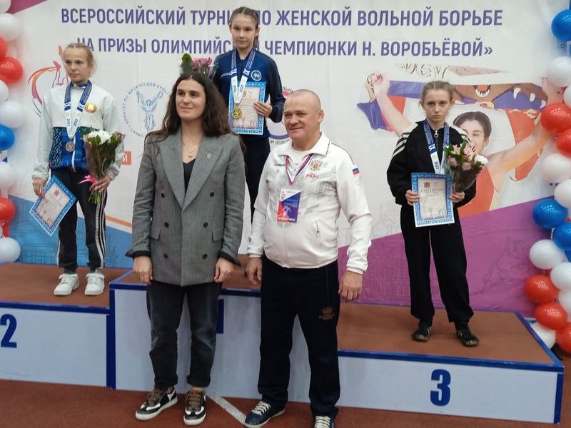 Сборная команда спортсменов МБУ «КДЮСШ» администрации города Енакиево приняла участие во Всероссийском турнире по спортивной борьбе.