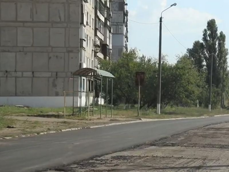 В Енакиево продолжаются ремонтные работы на автомобильных дорогах.