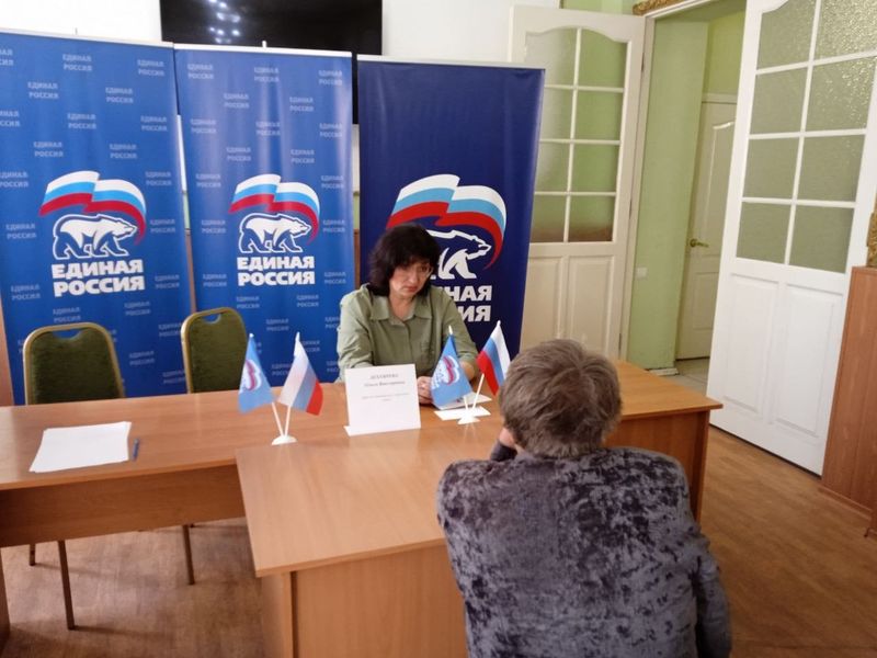 Депутат Енакиевского городского совета ДНР Ольга Викторовна Дехтярева провела прием граждан.