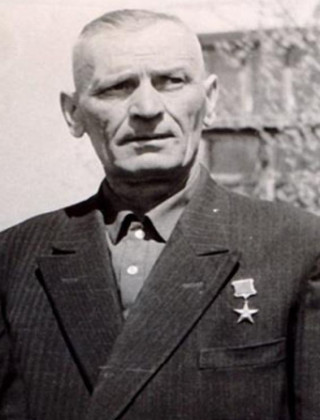 Валигура Иван Трофимович.
