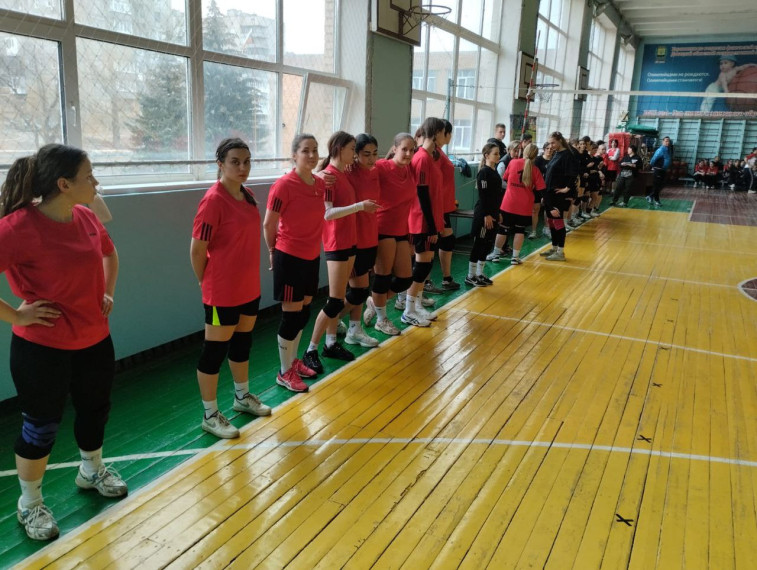 Спортсмены из Енакиево приняли участие в турнирах по волейболу.