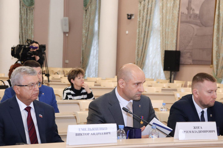 Артем Жога выступил на Совете законодателей в Санкт-Петербурге.