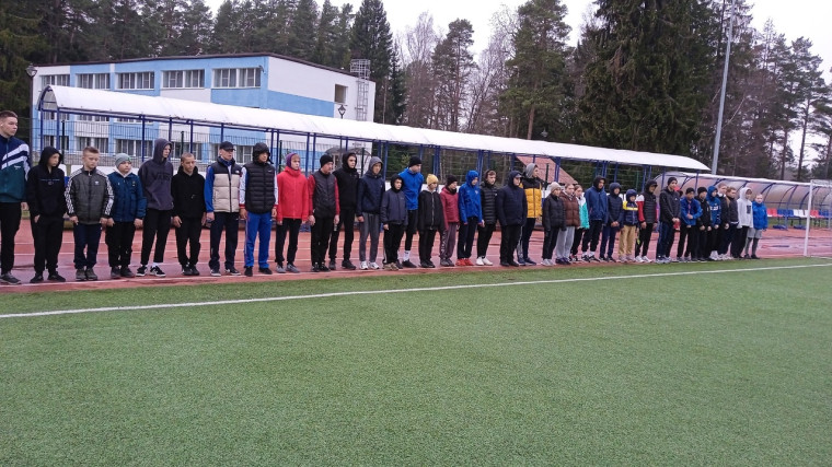 Команда спортсменов МБУ «КДЮСШ» приняла участие в совместных тренировочных мероприятиях между спортсменами Ленинградской области и города Енакиево.