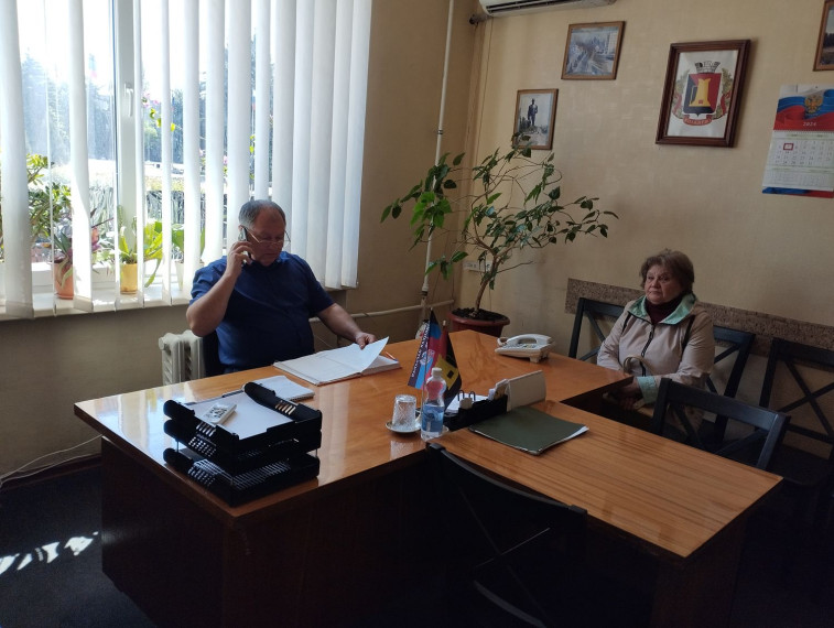 Заместитель главы администрации муниципального образования городского округа Енакиево ДНР Божик С.А. провел личный прием граждан.